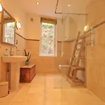 Сasa de vacaciones Gorgeous Three Bedroom Townhouse In Clifton *